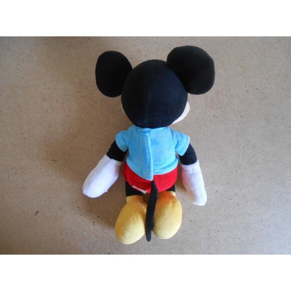 Talking, Singing, and Light Up Club House Mickey Mouse - Picture 10 of 15